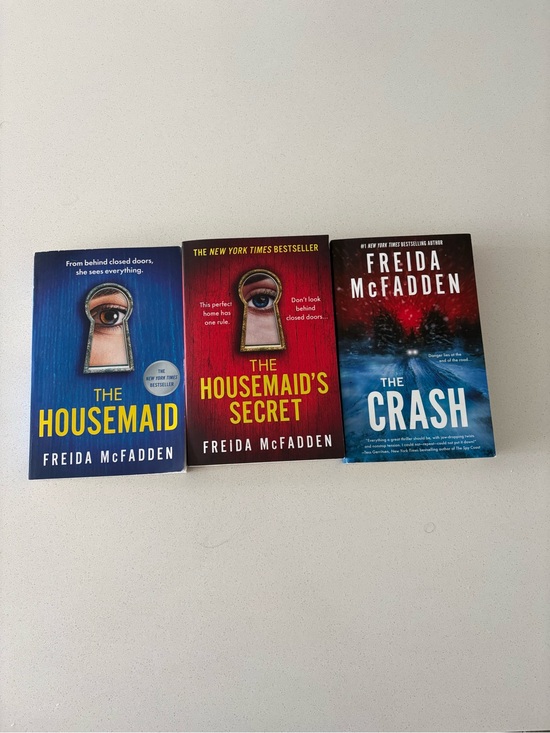 Other - Freida McFadden Bundle